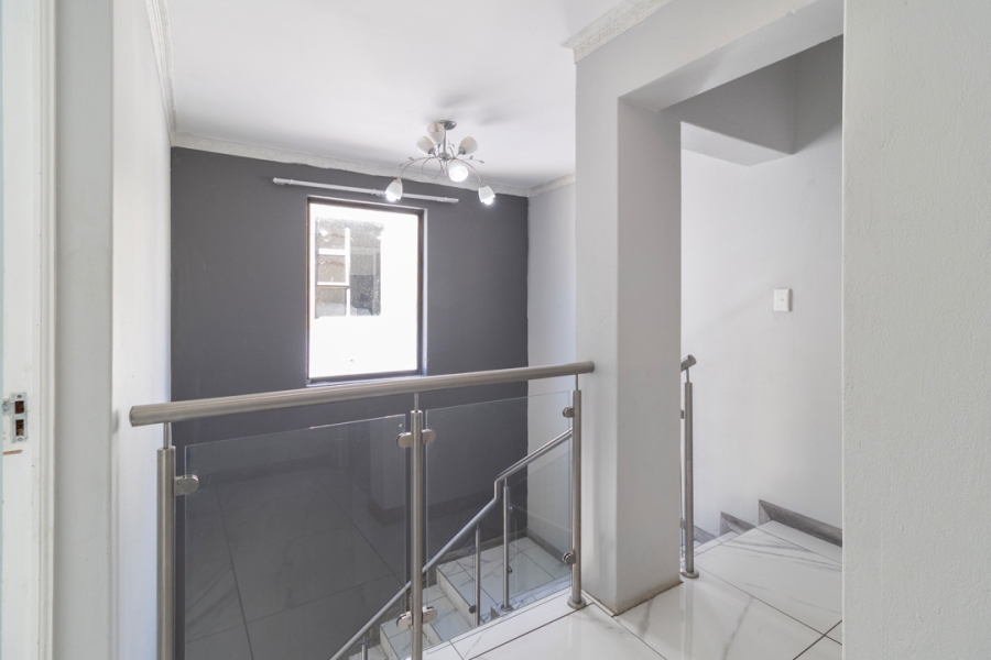 To Let 5 Bedroom Property for Rent in Port D